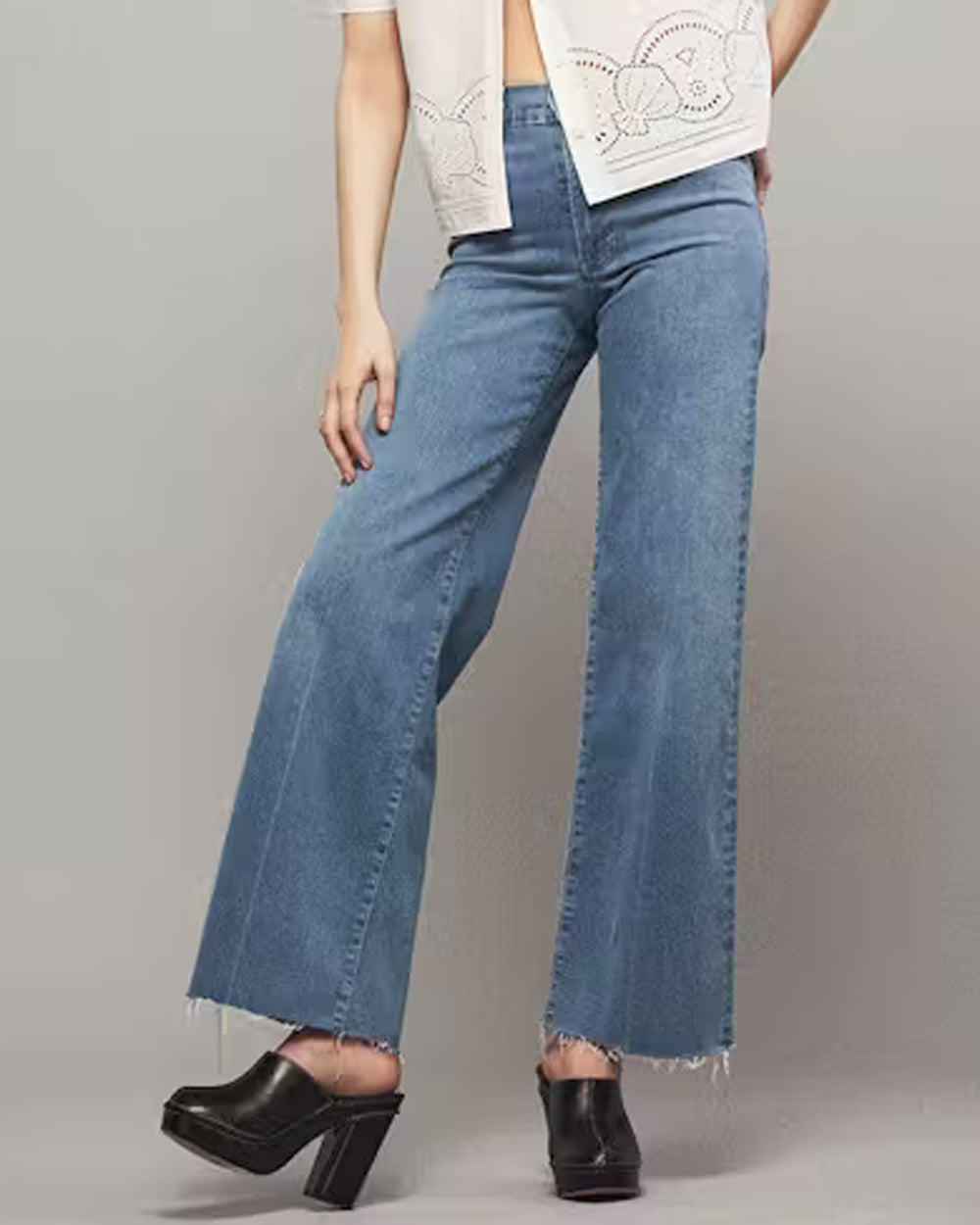 Le Slim Palazzo Raw Fray Jean in Clearwater