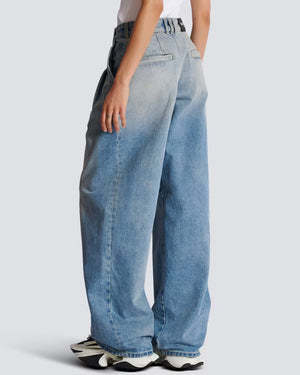 High Waisted Pleated Jean in Blue