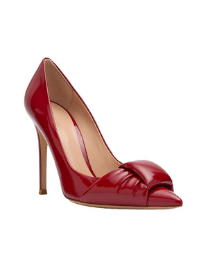 Padded Patent Knot Pump in Rouge