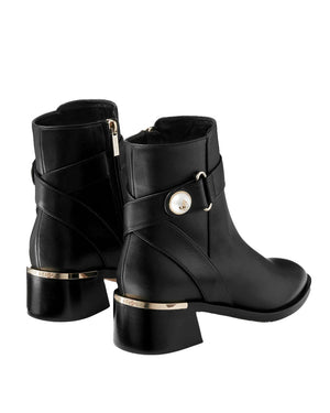 Noor 45 Leather Ankle Boot in Black