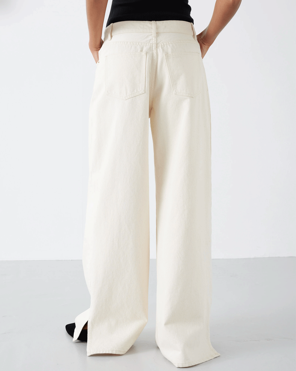 Ivory Carrie Wide Leg Pleated Jeans