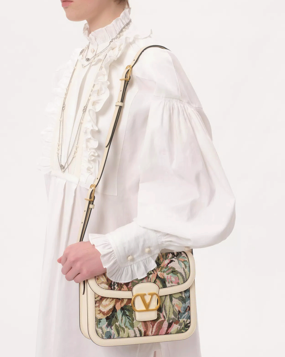 9To5 Jacquard Shoulder Bag in Multicolor and Cream