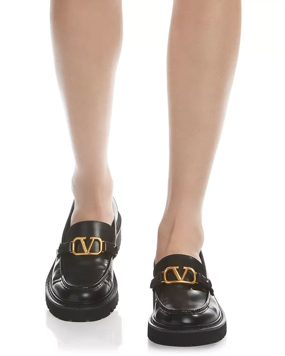 VLogo Signature Calfskin Loafer in Nero