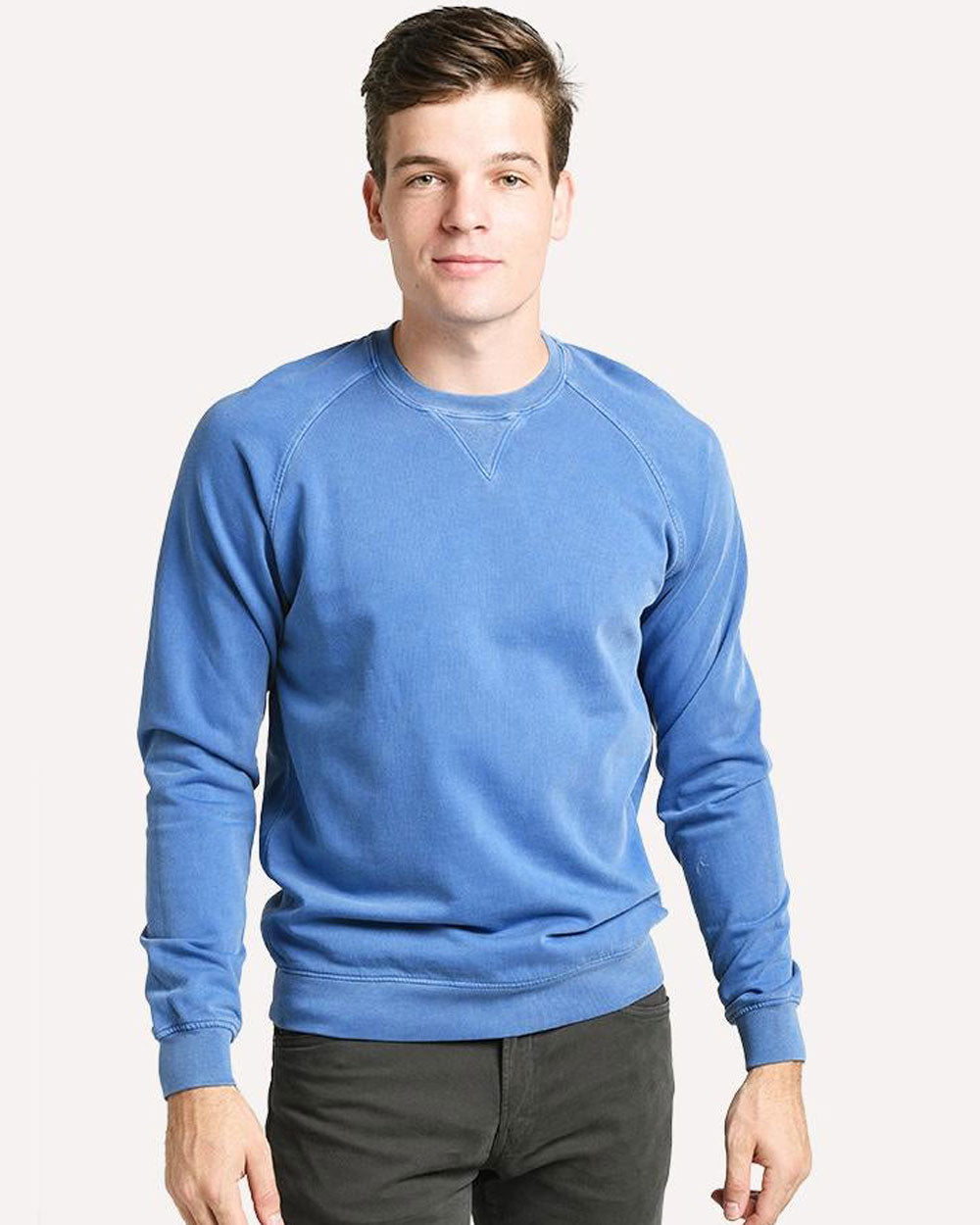 Raglan Crewneck Sweatshirt in Vintage Sky