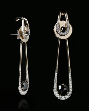 Biela Layered Earrings with Black and White Diamonds in 18k Yellow Gold