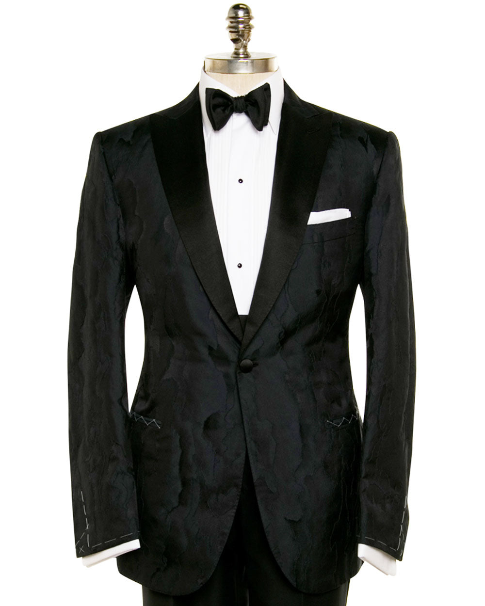 Brioni Black and Midnight Blue Dinner Jacket – Stanley Korshak