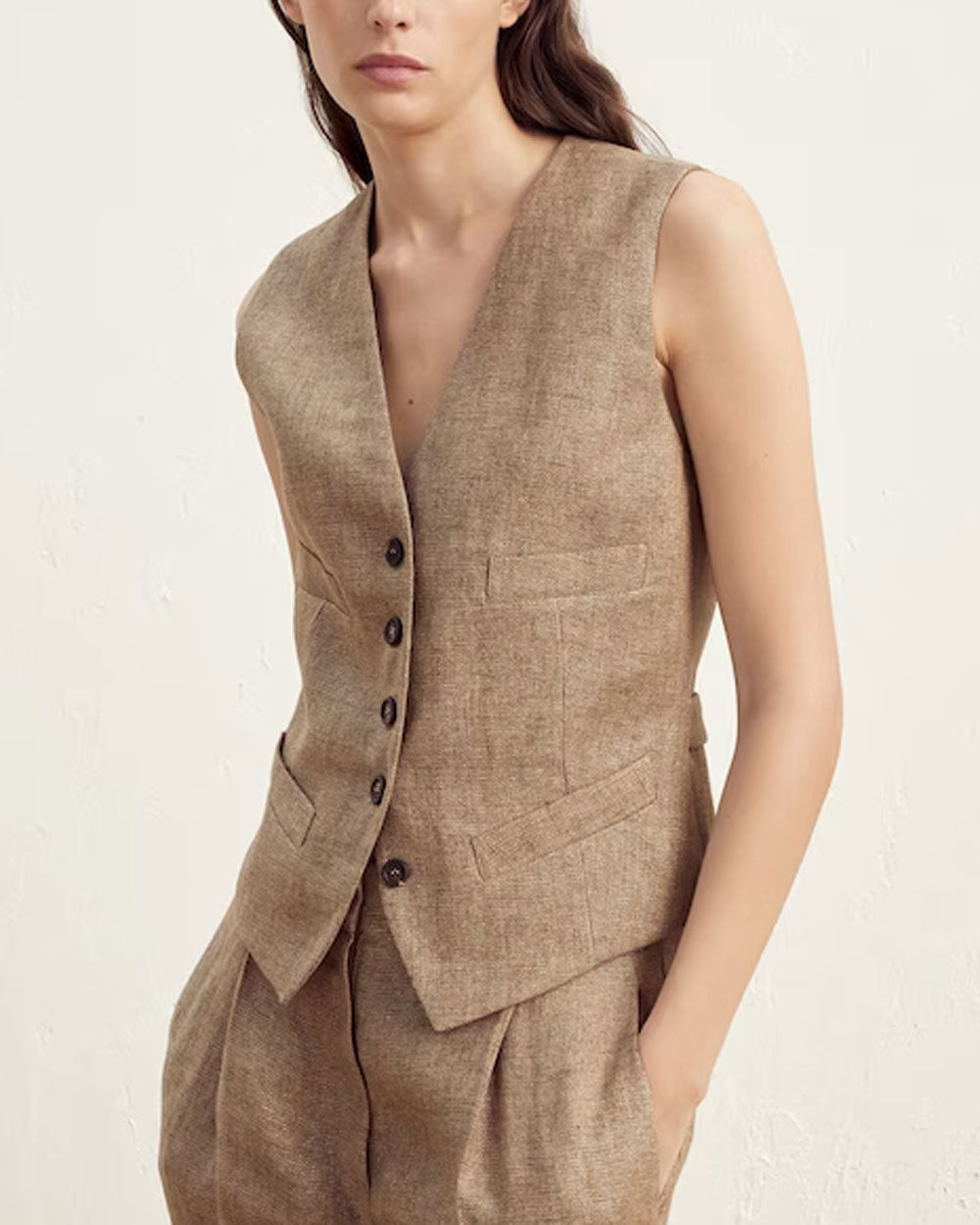 Camel and Loro Sparkling Linen Vest
