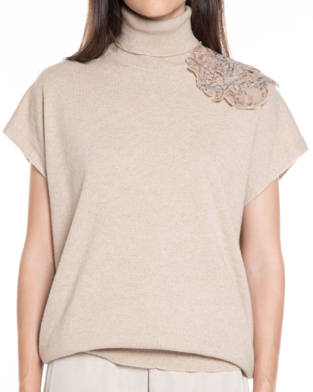 Feather Paisley Patch Short Sleeve Turtleneck