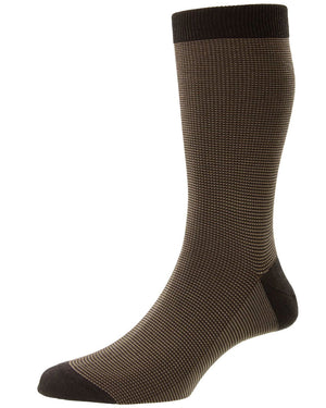 Tewkesbury Cotton Midcalf Socks in Dark Brown