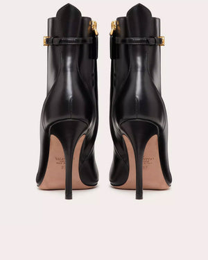 VLogo Leather Ankle Boots in Black