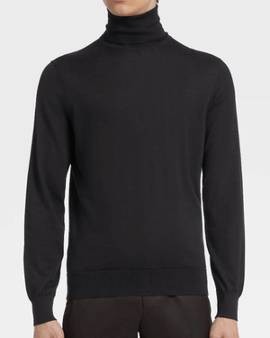 Black Oasi Cashmere Turtleneck Sweater