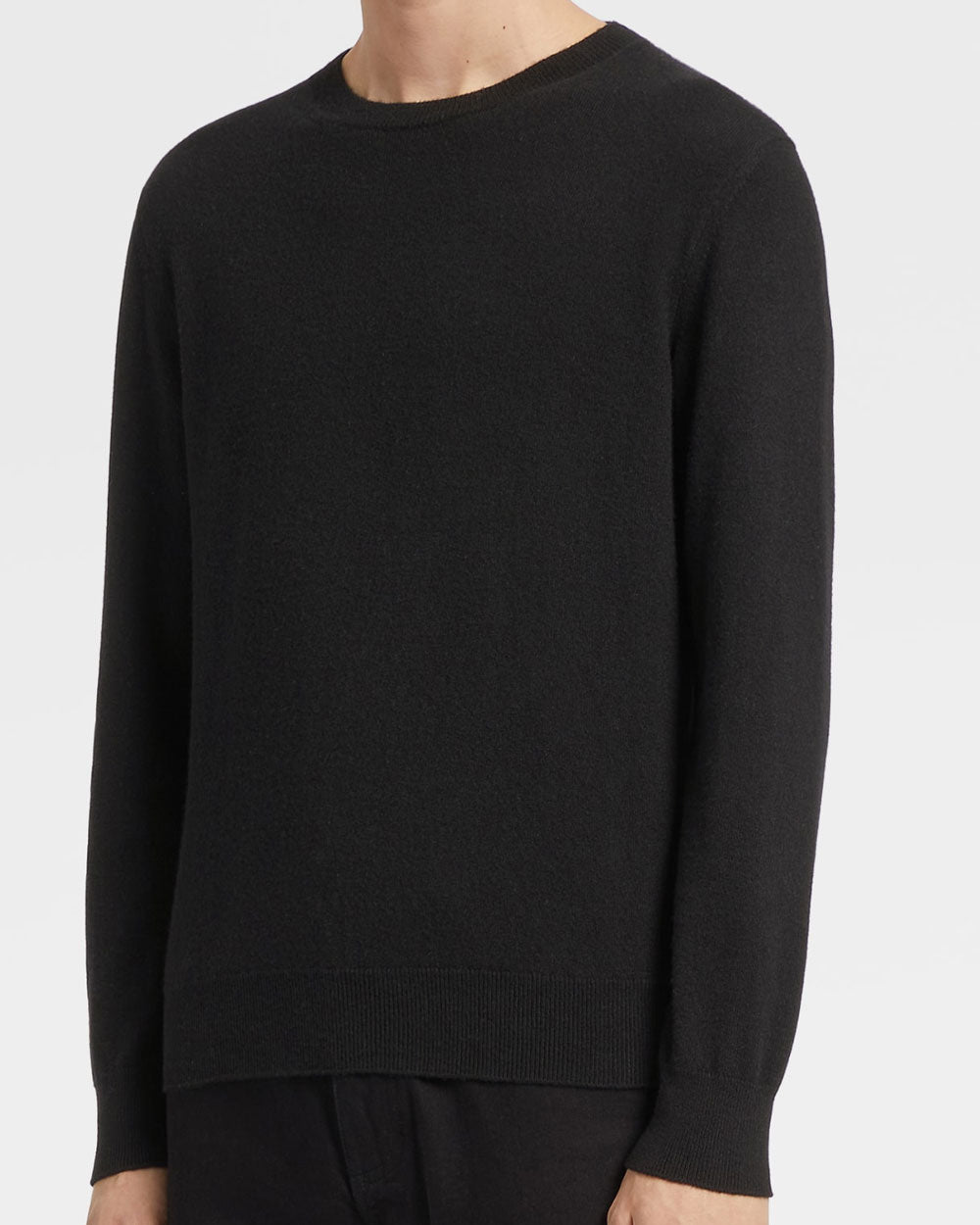 Black Oasi Cashmere Crewneck Sweater
